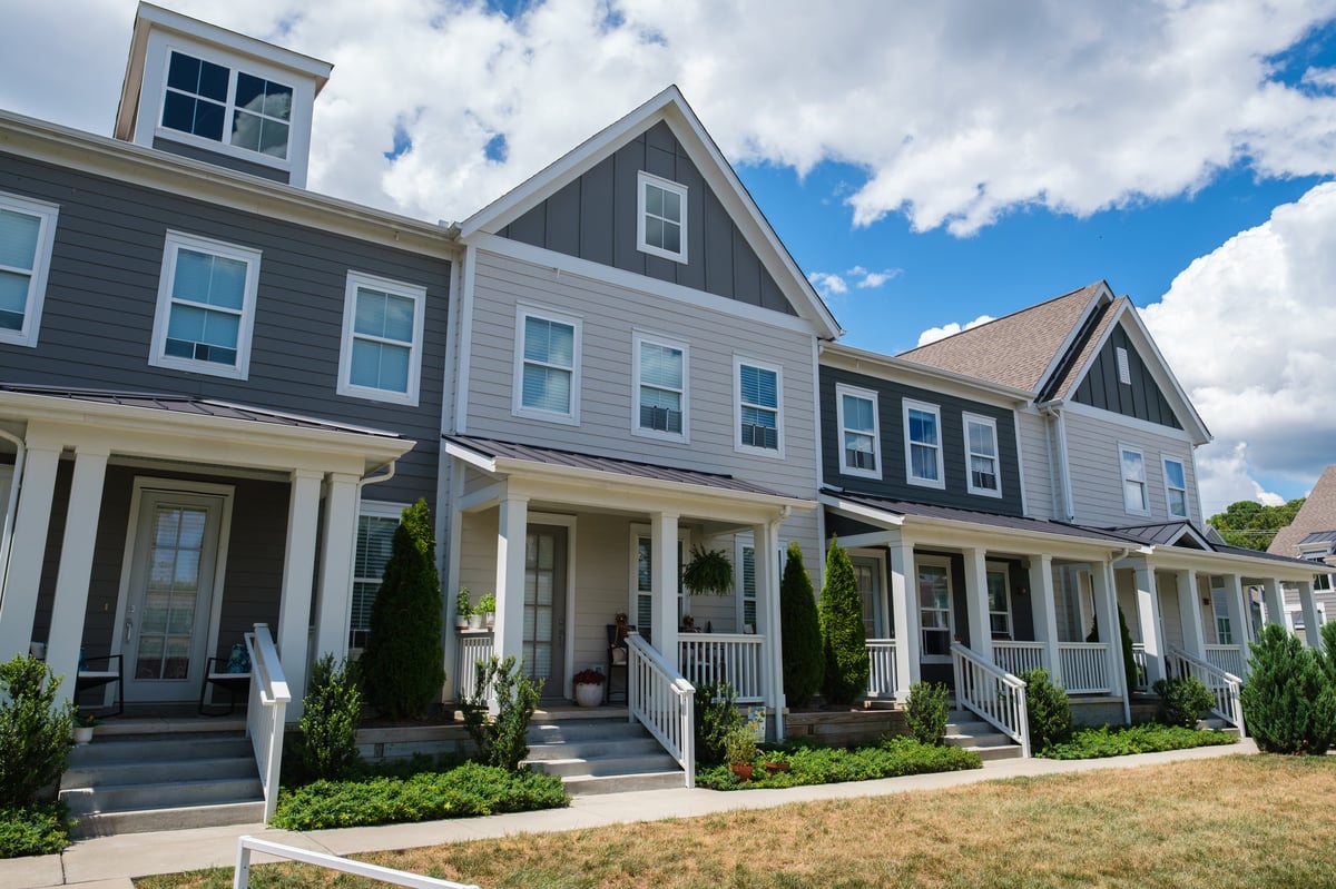 Modern wood frame townhomes in Franklin Tennessee